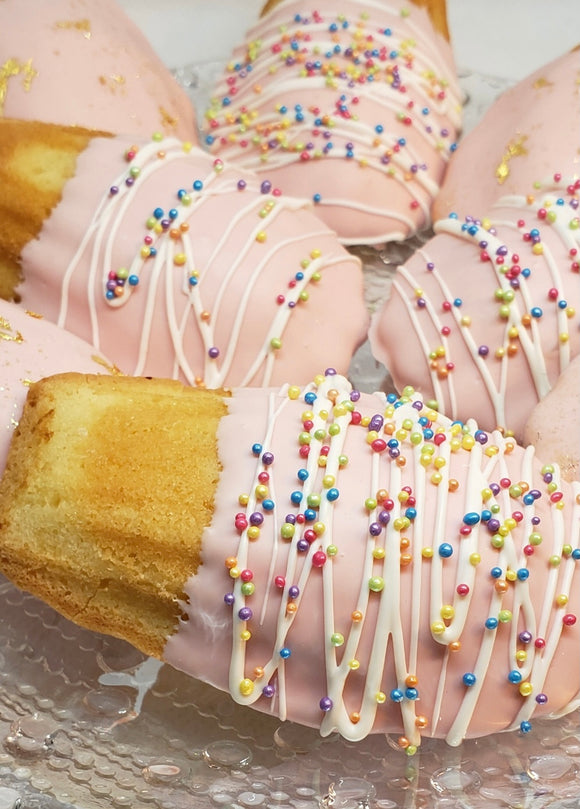 12 Madeleines